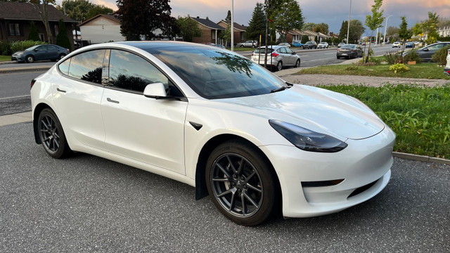 2022 Tesla Model 3 SR in Cars & Trucks in Longueuil / South Shore - Image 2