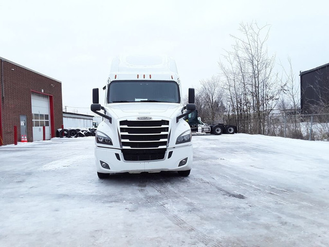 2021 Freightliner NEW CASCADIA PX12664 in Heavy Trucks in West Island - Image 2