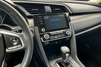 2021 Honda Civic EX CVT Sporty, efficient, and well-equipped — the 2021 Civic EX CVT blends everyday... (image 9)