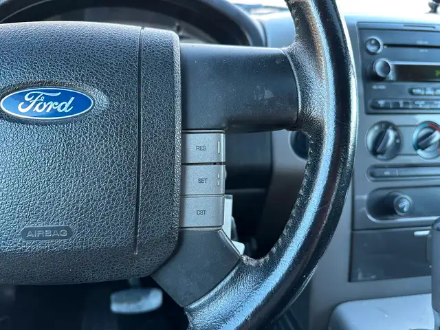 2007 Ford F-150 FX4 in Cars & Trucks in Mission - Image 18