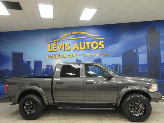 RAM 1500 CLASSIC 2023 SLT V-8 5.7 HEMI 4X4 LIFT-KIT BEAU LOOK 26 in Cars & Trucks in Lévis