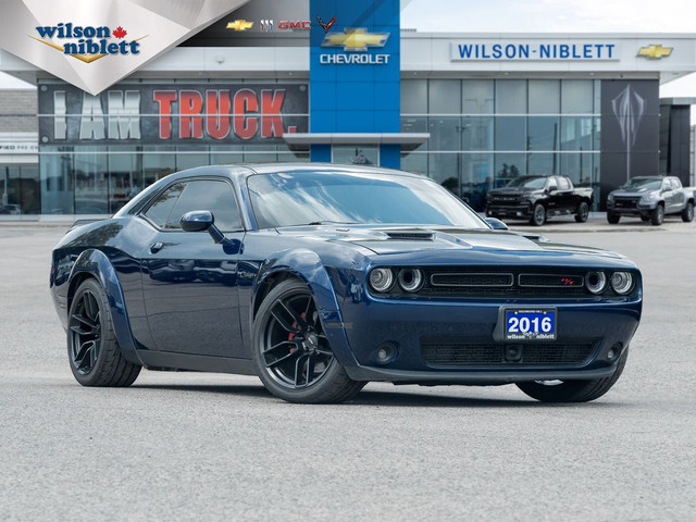 2016 Dodge Challenger R/T - in Cars & Trucks in Markham / York Region