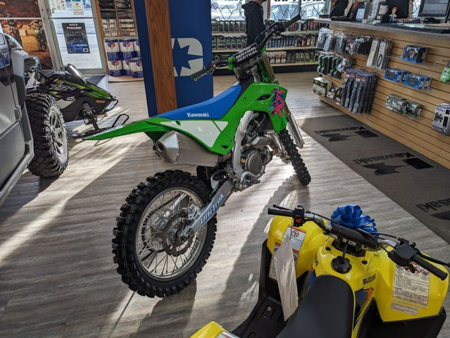 2024 Kawasaki KX450 50Th Anniversary Edition in Street, Cruisers & Choppers in Cranbrook - Image 2