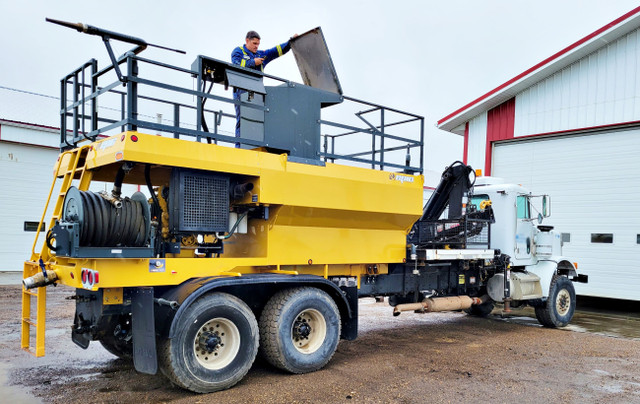 Hydroseeder Hydro Seeder in Heavy Trucks in Red Deer - Image 2