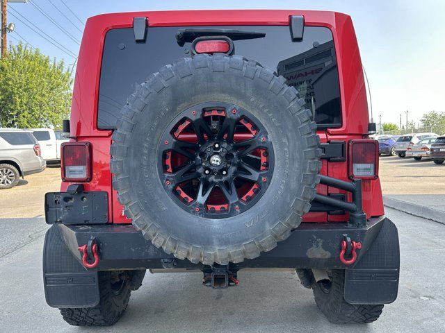 2015 Jeep Wrangler Unlimited Sahara | 3.6L V6 | LIFTED in Cars & Trucks in Calgary - Image 4