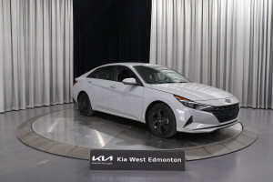 2023 Hyundai Elantra Preferred