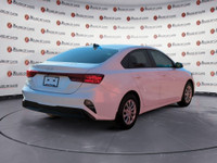 Thanks for viewing our House Of Cars Macleod Trail inventory! AMVIC licensed dealer! The 2022 Kia Fo... (image 6)