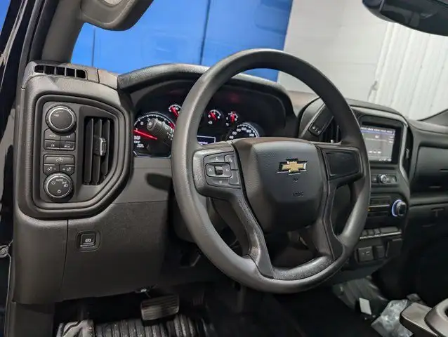 2025 Chevrolet Silverado 1500 Work Truck- Trailering Pkg in Cars & Trucks in Barrie - Image 21