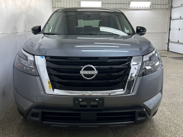 2024 Nissan Pathfinder S S/7 PASSENGER/6800KM/OFF 1 OWNER LEASE! in Cars & Trucks in Belleville - Image 3