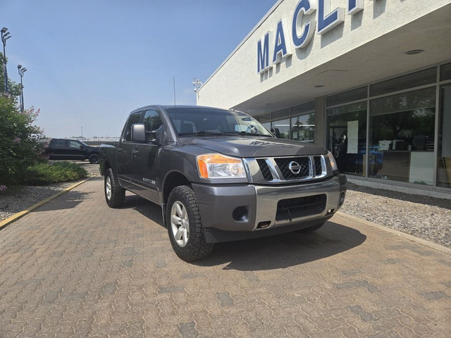2015 Nissan Titan SV | HTD SEATS | REM START | TOW PKG in Cars & Trucks in Calgary - Image 2
