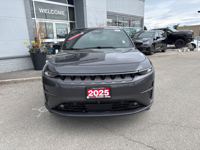 2025 Jeep Wagoneer S in Cars & Trucks in Markham / York Region - Image 2