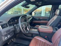 Recent Arrival! 2023 GMC Yukon 4D Sport Utility Denali Ultimate 4WD, 15" Diagonal Multi-Colour Head-... (image 3)