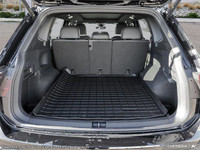 This Volkswagen Tiguan delivers a Intercooled Turbo Regular Unleaded I-4 2.0 L/121 engine powering t... (image 7)