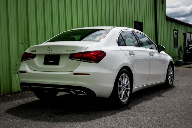 2022 Mercedes-Benz A Class A 220 4MATIC Sedan • SUNROOF • NAV in Cars & Trucks in Kingston - Image 3