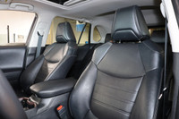 Special Finance Price: $31,999 | Cash Price: $33,499 2021 Toyota RAV4 Limited Hybrid AWD - No Accide... (image 8)