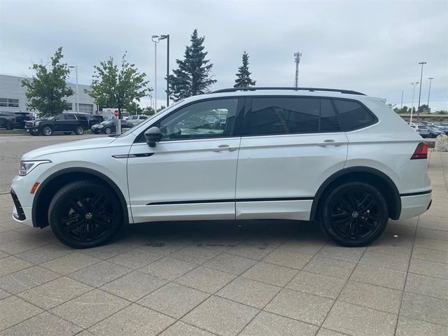 2022 Volkswagen Tiguan Comfortline R-Line Black Edition in Cars & Trucks in Mississauga / Peel Region - Image 4