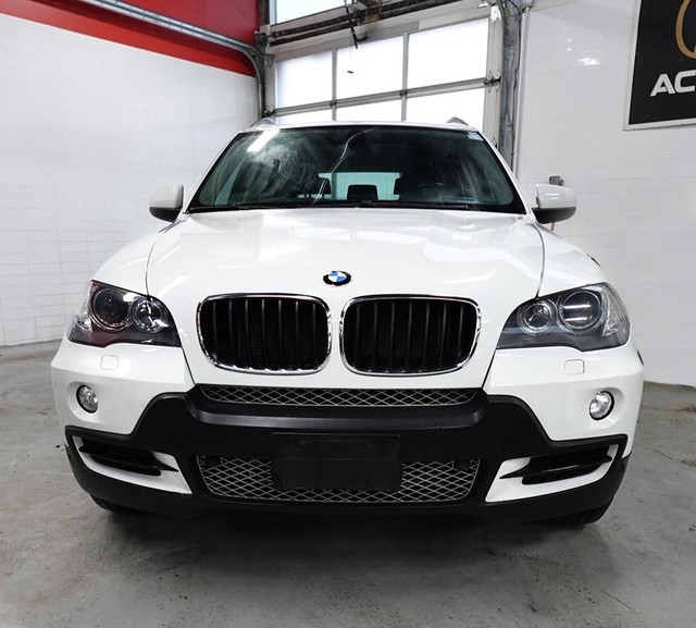 2010 BMW X5 LOW KM FOR YEAR ,ONE OWNER,WELL MAINTAIN in Cars & Trucks in City of Toronto - Image 2