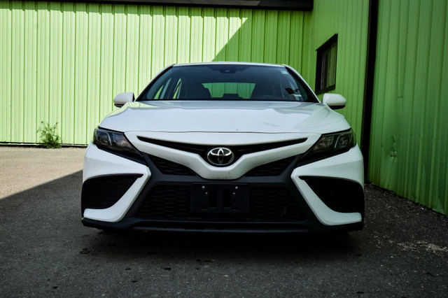 2023 Toyota Camry SE • HEATED SEATS • CP/AA • REAR CAM in Cars & Trucks in Kingston - Image 4
