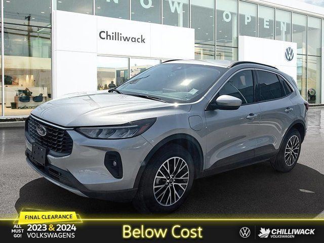 2023 Ford Escape PHEV | NO ACCIDENTS | BC ONLY | 2.5L HYBRID in Cars & Trucks in Chilliwack