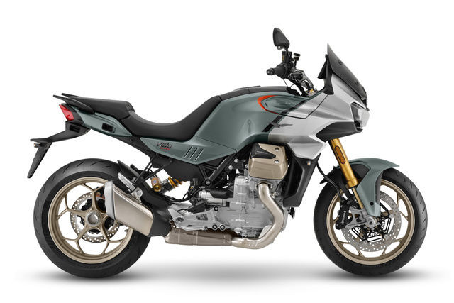2025 Moto Guzzi V100 MANDELLO S in Street, Cruisers & Choppers in Delta/Surrey/Langley - Image 2