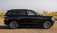 This Jeep Grand Cherokee has a dependable Regular Unleaded V-6 3.6 L/220 engine powering this Automa... (image 4)