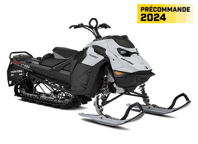 2025 Ski-Doo SUMMIT ADRENALINE 146 600R E-TEC PowderMax FlexEdge in Snowmobiles in West Island