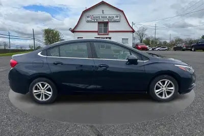 Introducing the 2016 Chevrolet Cruze LT Auto, a spunky little ride packed with a 1.4L Turbo engine t...
