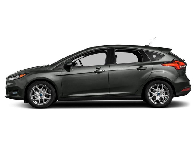 2017 Ford Focus SE Low Emissions | Keyless Entry in Cars & Trucks in Calgary - Image 2