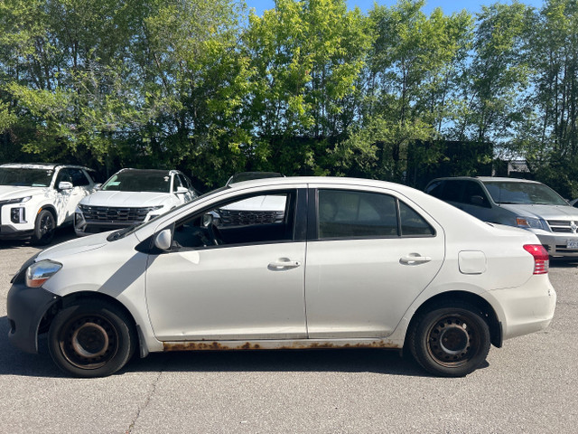 2008 Toyota Yaris 4-door Sedan 4A in Cars & Trucks in City of Toronto - Image 2