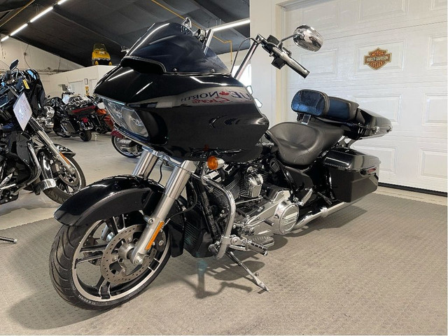  2019 Harley-Davidson Road Glide CANADIAN HARLEY/JUST $62 WEEKLY in Touring in North Bay - Image 4