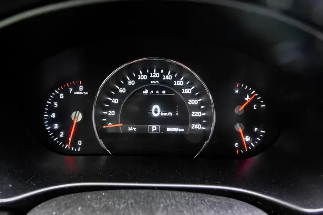 2018 Kia Sorento EX V6 • HEATED LEATHER • PREM. AUDIO • CP/AA dans Autos et camions dans Kingston - Image 20