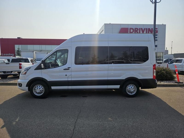 2023 Ford Transit Passenger Wagon Transit 15 Passenger Wagon T-3 in Cars & Trucks in St. Albert - Image 2