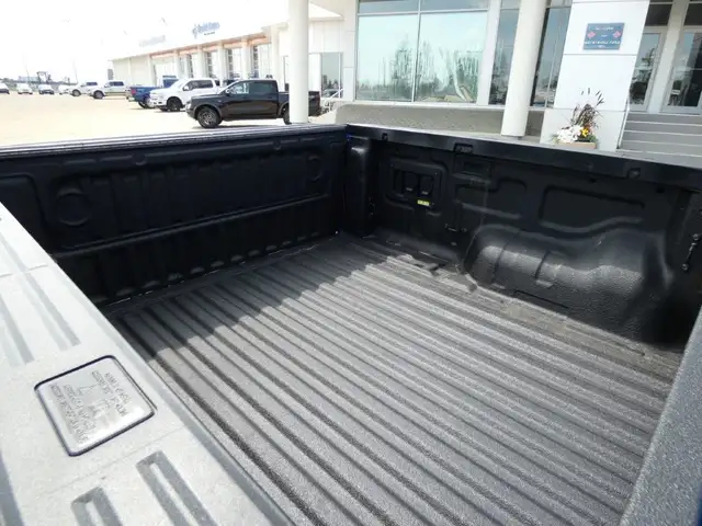 XLT 4WD SuperCrew 5' Box, One Owner in Cars & Trucks in Edmonton - Image 23