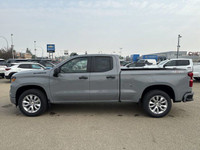The 2025 Chevrolet Silverado 1500 Custom, powered by a potent 2.7L Turbo engine, strikes a perfect b... (image 5)