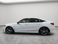 LEATHER SEATS, SUN/MOONROOF, NAVIGATION SYSTEM, ADAPTIVE CRUISE CONTROL, BLIND SPOT MONITOR Unveil a... (image 5)