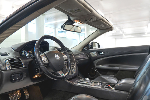 2011 Jaguar XK XKR Convertible *BIEN ÉQUIPÉ, 510HP V8!* in Cars & Trucks in Laval / North Shore - Image 2