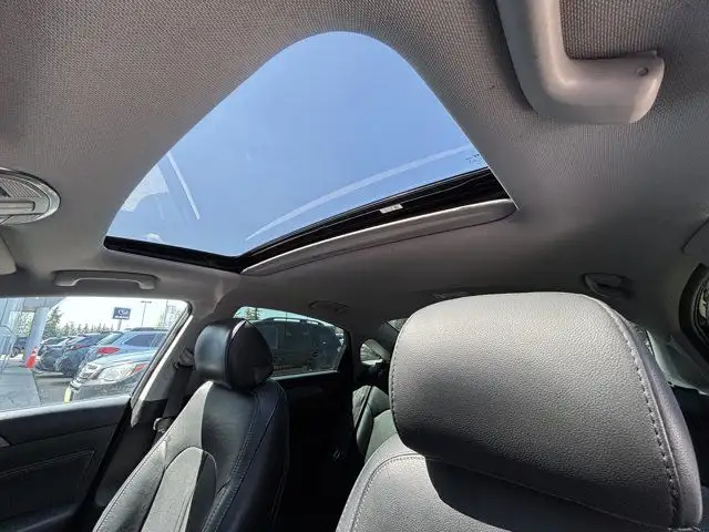 2018 Hyundai Sonata GLS | Heated Front & Rear Seats | Sunroof in Cars & Trucks in Edmonton - Image 14