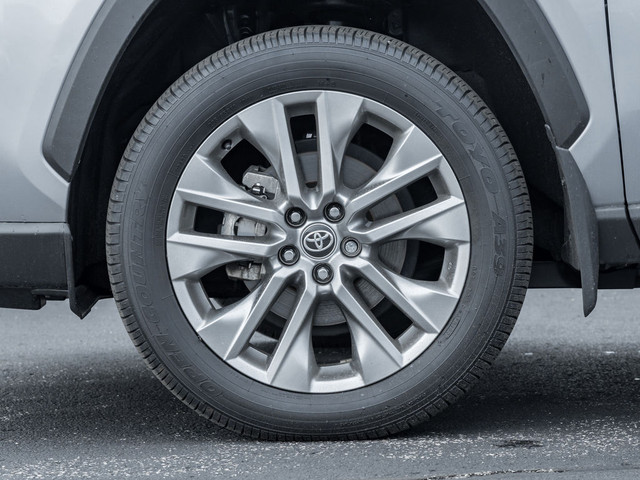 2023 Toyota RAV4 XLE in Cars & Trucks in Oshawa / Durham Region - Image 4