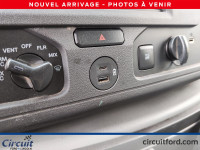 Le Ford E-450 cube de 16 pieds est un véhicule fiable, robuste et puissant, conçu pour accomplir les... (image 9)