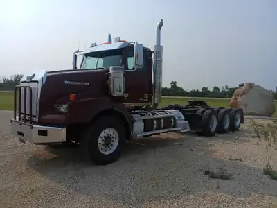 600 HP DETROIT DD16, 18 SPD STANDARD, 24.5" TIRES, ALUMINUM WHEELS, 6X6 DIFF LOCKS, 4:10 GEAR RATIO,...