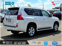 4.6L 8 CYLINDER ENGINE, NO ACCIDENTS, ONE OWNER, 360 CAMERAS, NAVIGATION, HEATED AND VENTILATED SEAT... (image 6)
