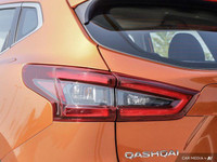 4-Way Power Passenger Seat, ABS brakes, Active Cruise Control, Alloy wheels, Auto-Dimming Inside Mir... (image 7)