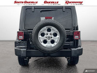 Clean CarFax, No Accidents, 4WD, 3.21 Rear Axle Ratio, Air Conditioning, Alpine Premium Audio System... (image 4)