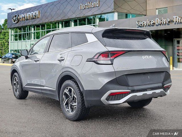2023 Kia Sportage LX | Heated Seats | Backup Camera | Bluetooth in Cars & Trucks in Prince George - Image 3