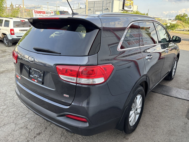 2017 Kia Sorento LX | AWD | FUEL EFFICIENT SUV | HEATED SEATS in Cars & Trucks in Calgary - Image 4