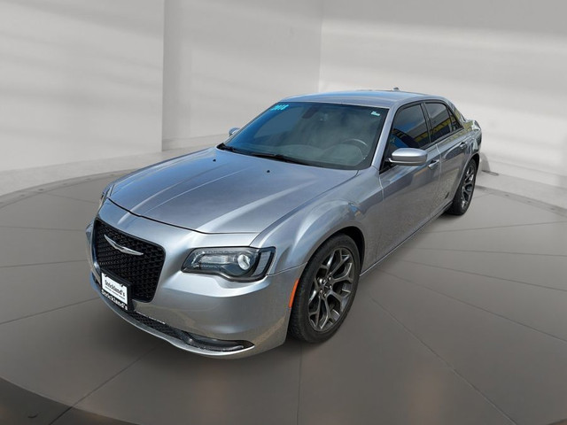 2018 CHRYSLER 300 in Cars & Trucks in Stratford - Image 2