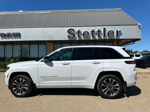 2023 Jeep Grand Cherokee Overland in Cars & Trucks in Red Deer - Image 3