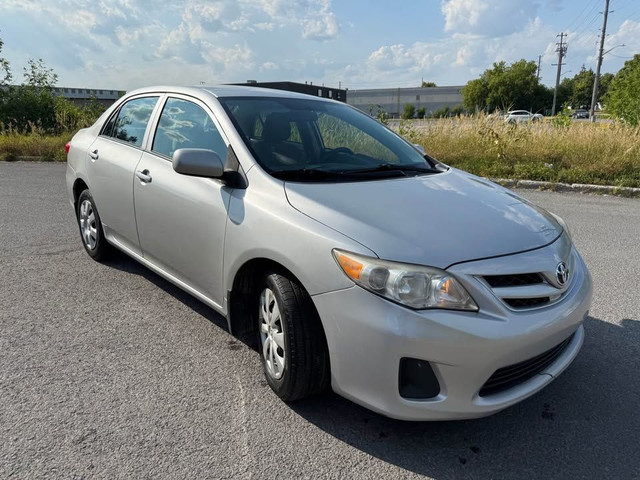 2011 Toyota Corolla Manual / Freezing Cold A/C! GREAT ON GAS in Cars & Trucks in Ottawa - Image 3