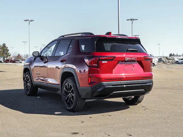 2025 GMC Terrain AWD Elevation dans Autos et camions dans Comté de Strathcona - Image 7