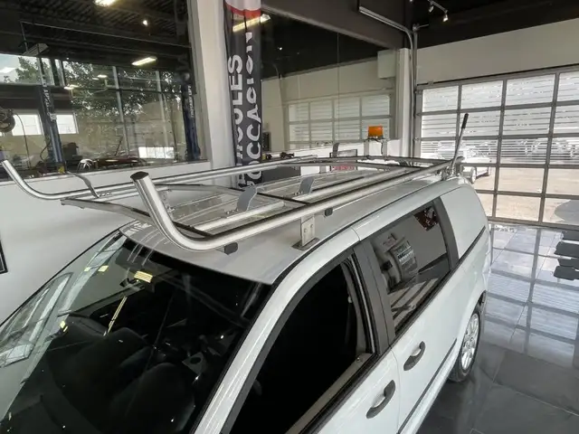 2015 Ram Cargo Van C/V in Cars & Trucks in City of Montréal - Image 8